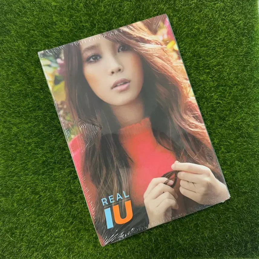 [BUNJANG] IU REAL IU Album (Sealed) / (미개봉) 아이유 REAL IU 앨범 cd