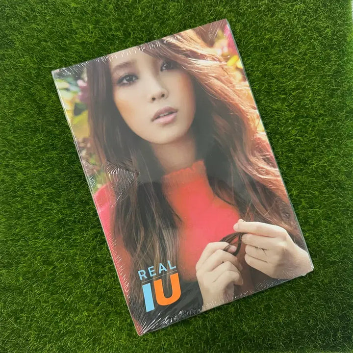 [BUNJANG] IU REAL IU Album (Sealed) / (미개봉) 아이유 REAL IU 앨범 cd