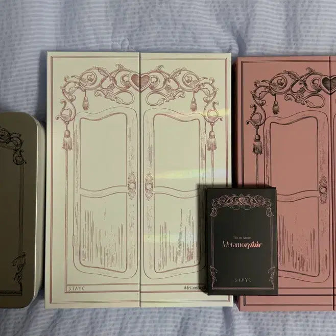 [BUNJANG] STAYC Metamorphic Album Set (Figure: Sieun) / 스테이씨 Metamorphic 앨범 세트(피규어 : 수민)