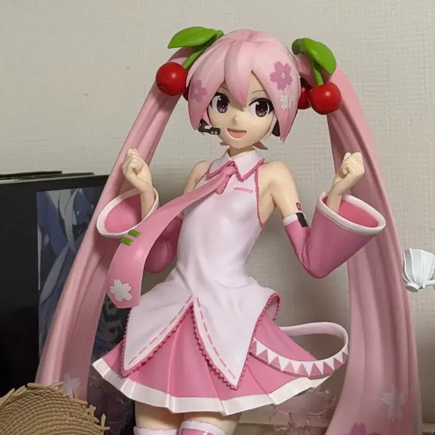 [BUNJANG] Hatsune Miku Cherry Blossom Ver. Figure / 벛꽃 미쿠 피규어 하츠네 미쿠