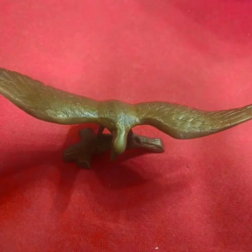 [BUNJANG] Vintage Brass Eagle Sculpture (Wing Span 44cm) / 빈티지 황동 통동 독수리 조각상 (날개 44cm)