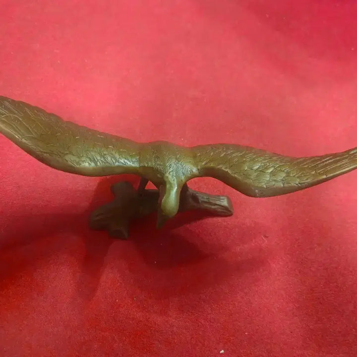 [BUNJANG] Vintage Brass Eagle Sculpture (Wing Span 44cm) / 빈티지 황동 통동 독수리 조각상 (날개 44cm)