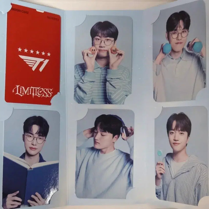 [BUNJANG] T1 Woori Bank Photocard Set (5 Types + Red Collector Card) / T1 우리은행 포토카드 5종 + 소장용카드 레드
