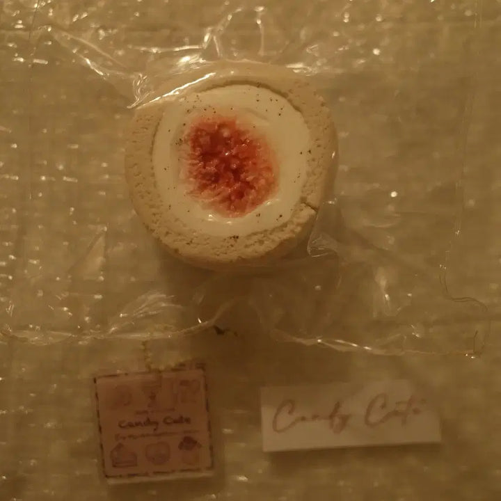 [BUNJANG] Candy Cute Fig Roll Cake Squishy / Candy Cute 캔디 큐트 밀크티 무화과 롤케이크 말랑이