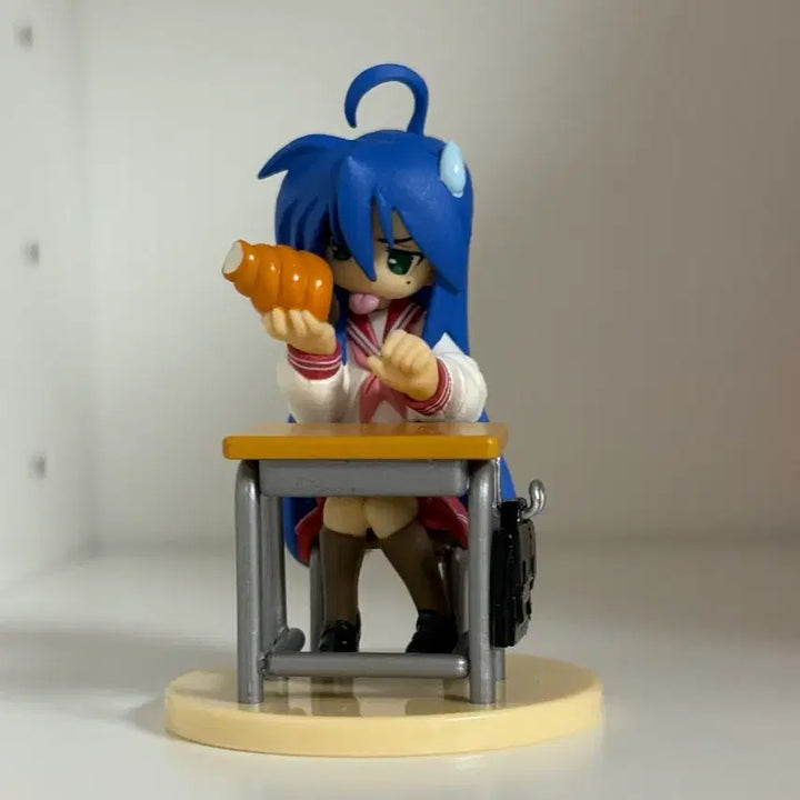 [BUNJANG] Lucky Star Izumi Konata Choco Cornet Figure / 러키스타 럭키스타 이즈미 코나타 초코코르네 피규어