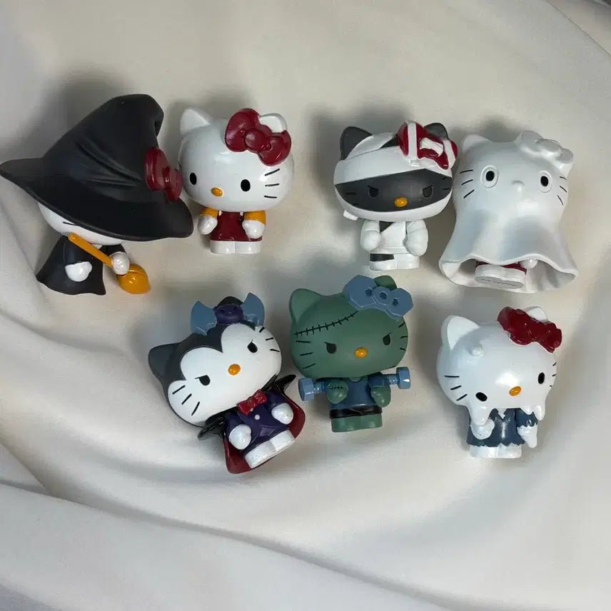 [BUNJANG] Hello Kitty Halloween Collection 7-Piece Bundle Set / [일괄] 헬로키티 할로윈 컬렉션 7종 일괄
