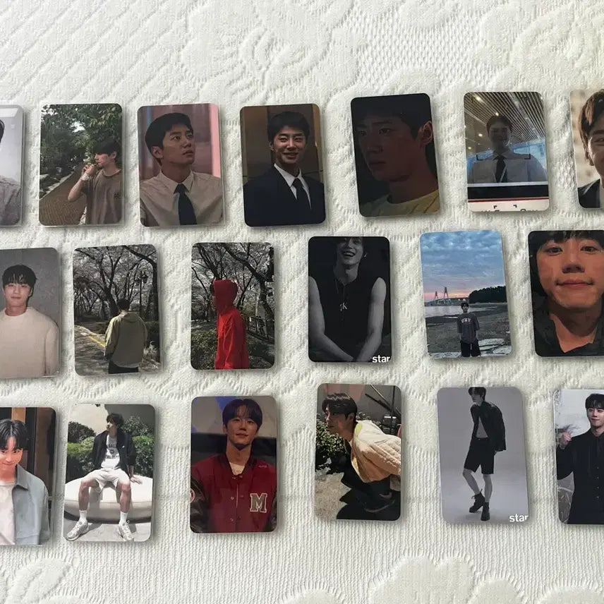 [BUNJANG] Lee Jun Young Official &amp; Unofficial Photocard Set / 이준영 공식 + 비공식 사진 판매
