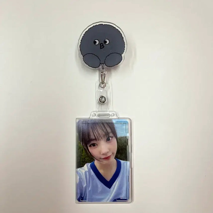 [BUNJANG] QWER Dol Sawon ID Card Keychain Goods + POB Photocard Set / qwer 돌사원증 키링 굿즈 + 미공포 포카 1셋