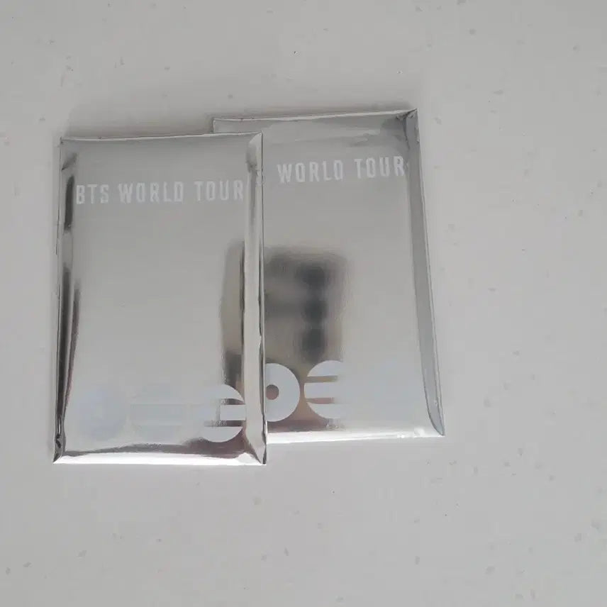 [BUNJANG] BTS World Tour Photocard Set / 방탄소년단 BTS 월드투어 포토카드 2장 판매합니다.