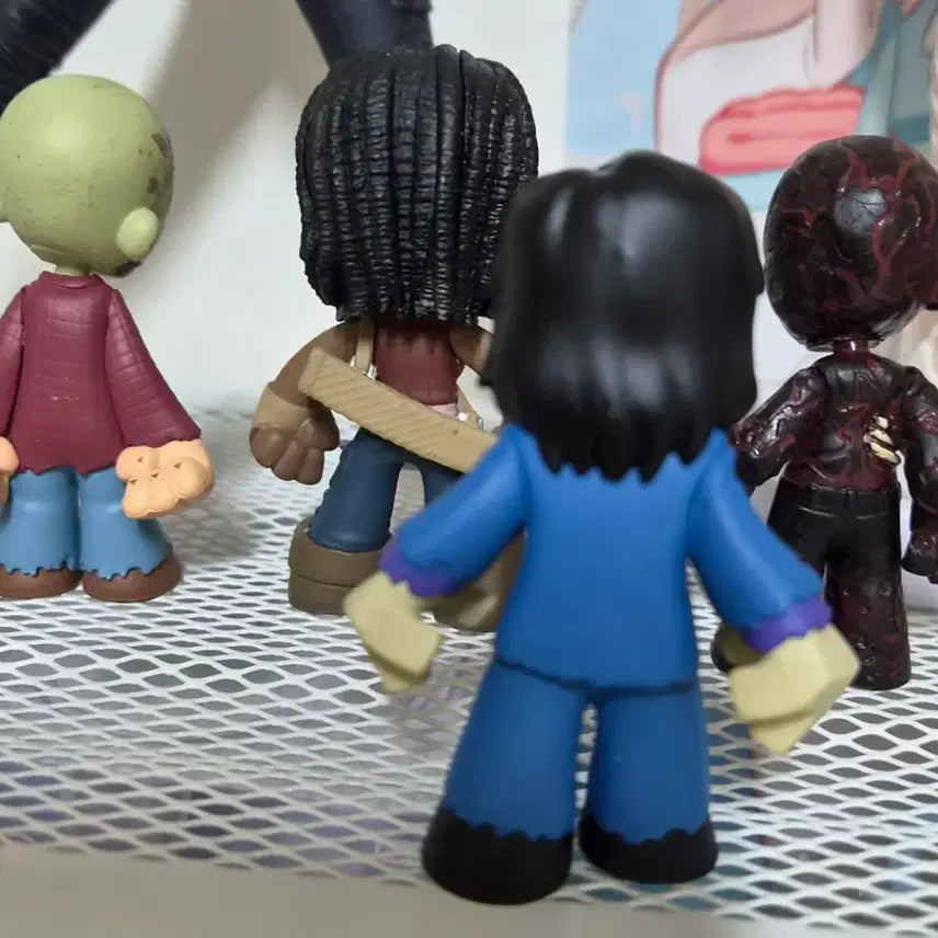 [BUNJANG] The Walking Dead Funko Mystery Minis Michonne &amp; Zombie Figures / 워킹데드 펀코 미스테리 미니 피규어 미숀&amp;좀비
