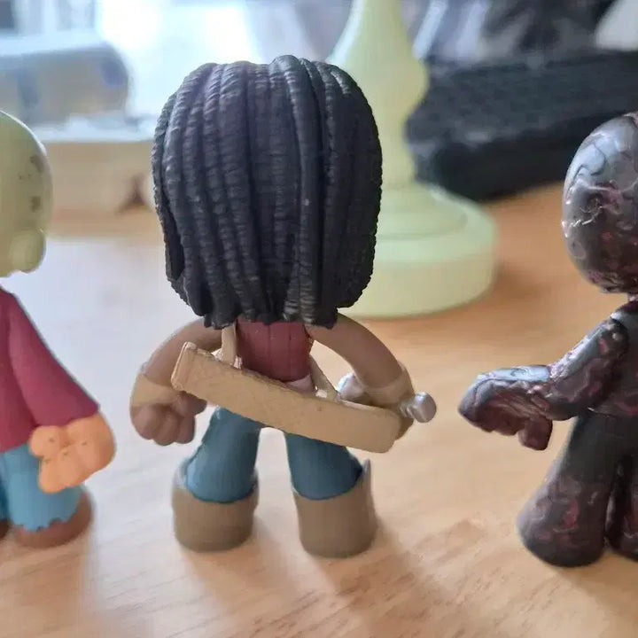 [BUNJANG] The Walking Dead Funko Mystery Minis Michonne &amp; Zombie Figures / 워킹데드 펀코 미스테리 미니 피규어 미숀&amp;좀비