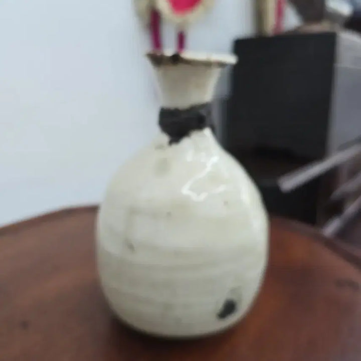 [BUNJANG] Authentic Joseon Dynasty White Porcelain Vase / 진품 조선후기 백자 병