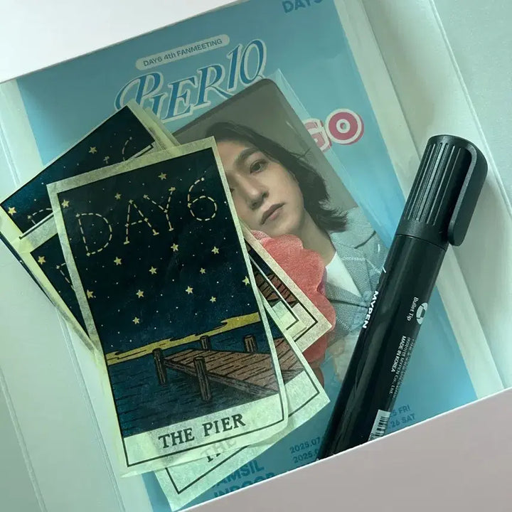 [BUNJANG] Day6 Bundle Set Merchandise (Ecobag, Parasol, Photocard, Tarot Confetti, etc.) / 데이식스 기프트 굿즈 (에코백, 양산, 포카, 타로컨페티 등등 일괄)
