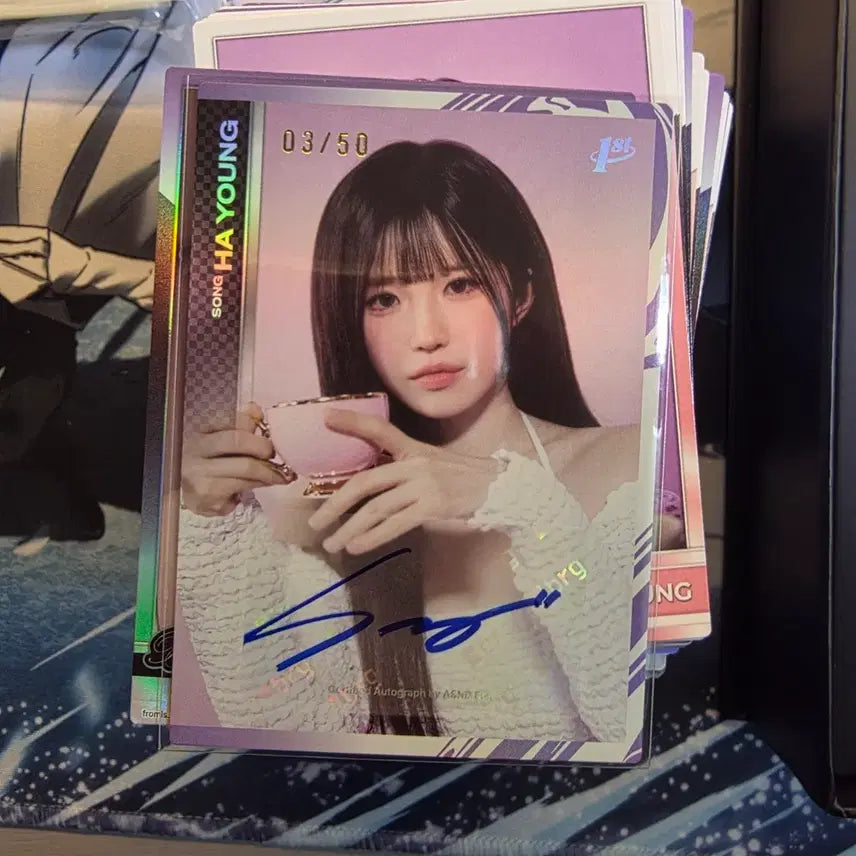 [BUNJANG] fromis_9 Song Hayoung 50 Limited Signed Card / 프로미스나인 송하영 50 한정 싸인 카드 팝니다.