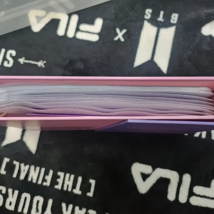 [BUNJANG] BTS Break the Silence Postcard Set &amp; Binder Bundle / 방탄 브더사 엽서 드볼 및 바인더 양도