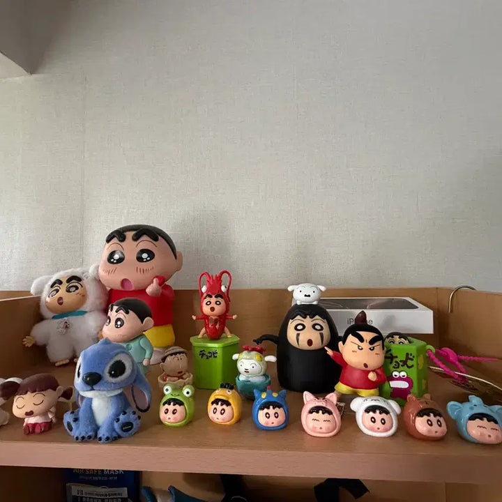 [BUNJANG] Crayon Shin-chan Character Figure Set / 짱구 피규어 세트