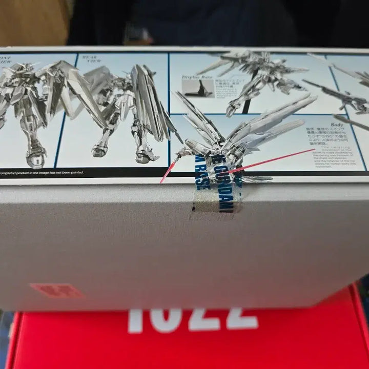 [BUNJANG] Gundam Base Limited MG Freedom Gundam Ver.2.0 Silver Coating / 건담베이스 한정 [MG] 프리덤 건담 Ver.2.0 실버 코팅