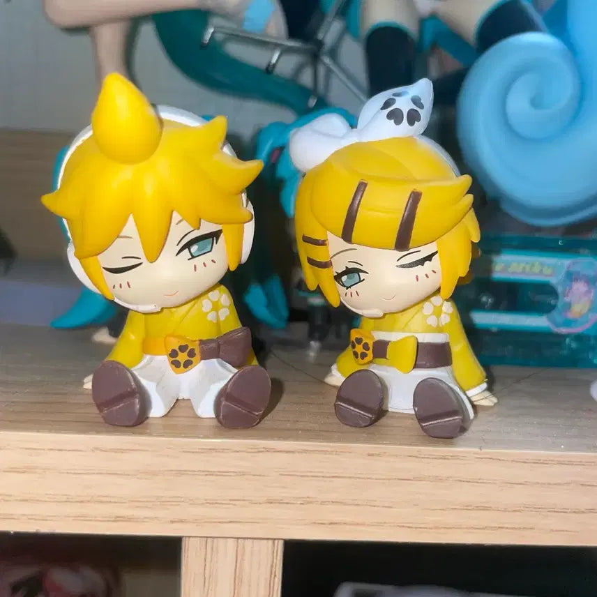 [BUNJANG] Vocaloid Kagamine Rin Len Shoulder Hugger Figure Bundle Set / 보컬로이드 카가미네 린 렌 어깨쿵 피규어 일괄