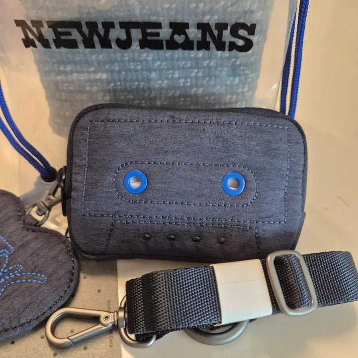 [BUNJANG] NewJeans Coller Card Holder Set / 뉴진스 꼴레  카드지갑 세트 (미사용)