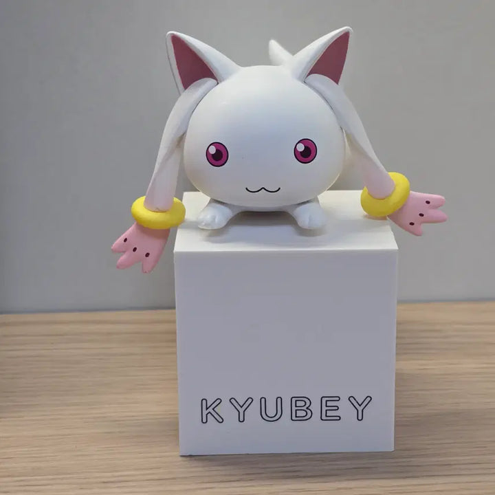 [BUNJANG] Puella Magi Madoka Magica Kyubey PVC Statue 10cm Figure / 마법소녀 마도카 마기카 힛카케 PVC 스태추 큐베 10cm 피규어 장난감