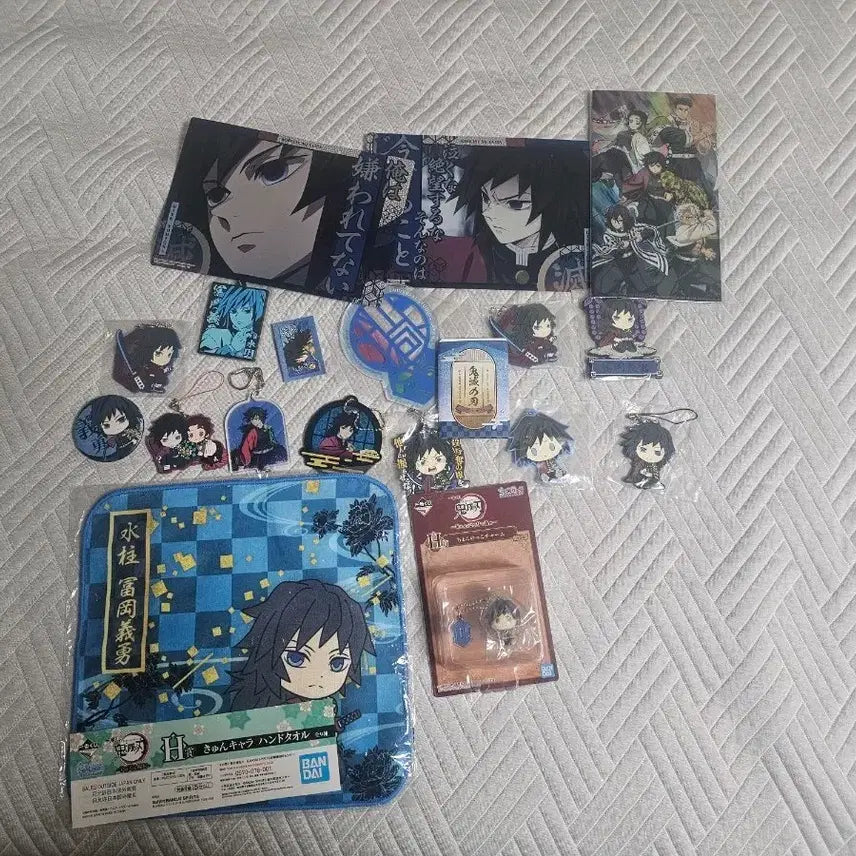 [BUNJANG] Demon Slayer Tomioka Giyu Merchandise Bundle Set / (일괄)귀멸의 칼날 토미오카 기유 굿즈 세트