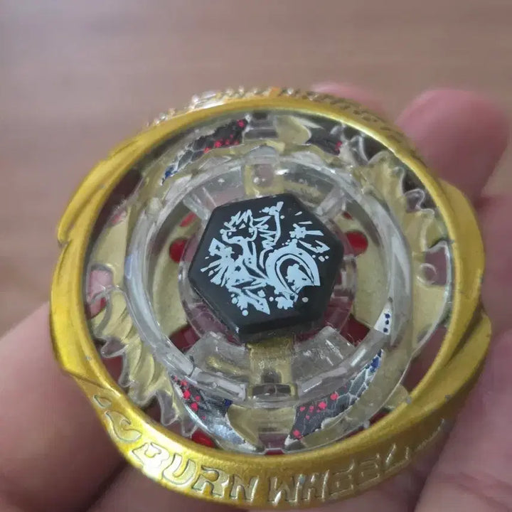 [BUNJANG] Limited Edition Metal Beyblade Gold Pisces / 메탈 베이블레이드 한정판 골드 파이시즈