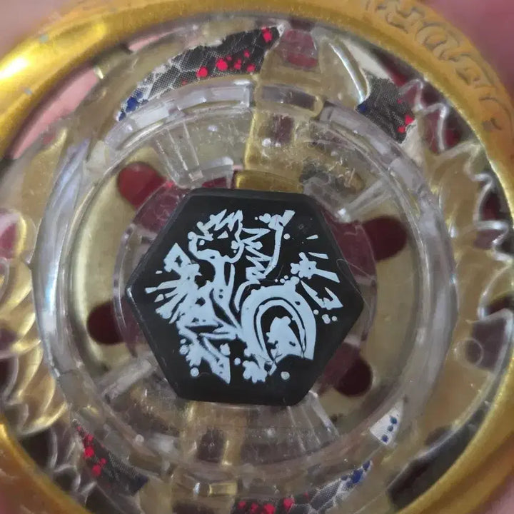 [BUNJANG] Limited Edition Metal Beyblade Gold Pisces / 메탈 베이블레이드 한정판 골드 파이시즈