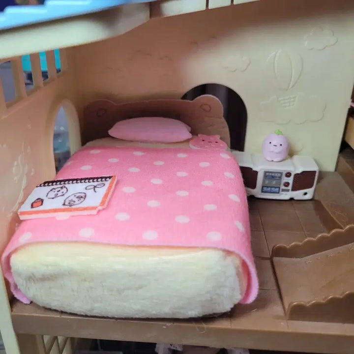 [BUNJANG] Sumikko Gurashi Doll Bed Pink / 실바니안 하우스 침대  가능 스밋코구라시 인형침대 핑크