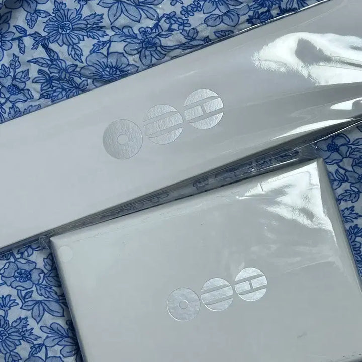 [BUNJANG] BTS Arirang Commemorative Card Holder / Fan Bundle Set / (새상품/일괄) BTS 아리랑 발매 기념 카드홀더/부채