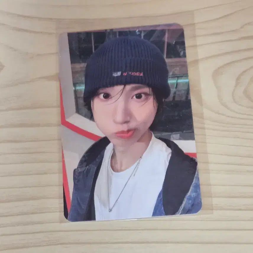 [BUNJANG] Kickflip Makestar Lucky Draw Joo Wang Photocard / 킥플립 메이크스타 럭드 주왕 포카 양도