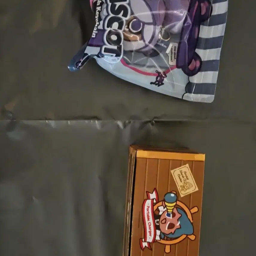 [BUNJANG] Cookie Run Gnome Plush &amp; Power Bank Set / 쿠키런 아크릴 키링 노움 인형 보조배터리