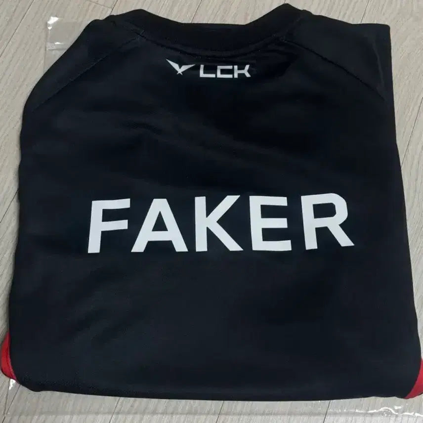 [BUNJANG] T1 2024 Official Jersey (Faker, M) / 2024 T1 정규 유니폼 (페이커 M)