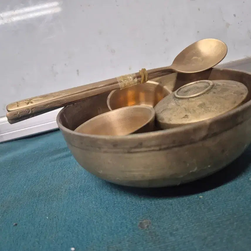 [BUNJANG] 7-Piece Vintage Brass Tableware Set / 옛날놋그릇7p일괄