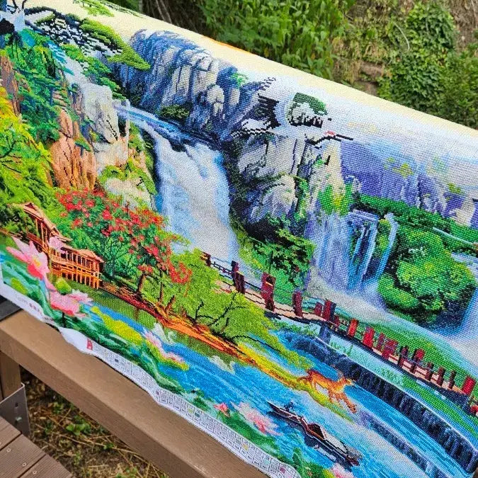[BUNJANG] Embroidered Waterfall Landscape Painting / 자수 액자 폭포 산수화 그림