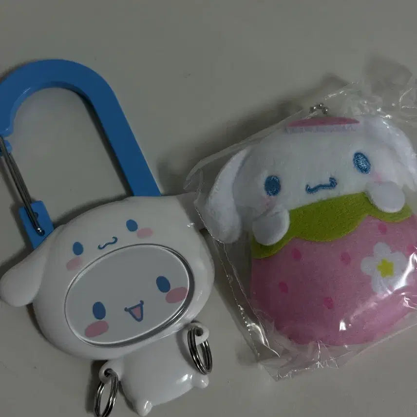 [BUNJANG] Sanrio Cinnamoroll Strawberry Gacha Carabiner Bundle Set / 산리오 카라비너 딸기 가챠 시나모롤 일괄 양도