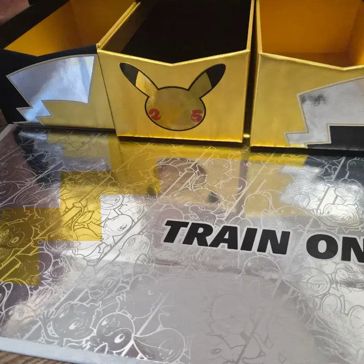 [BUNJANG] 25th Anniversary North America Gold Box Pikachu Edition / 25주년 북미 골드박스만