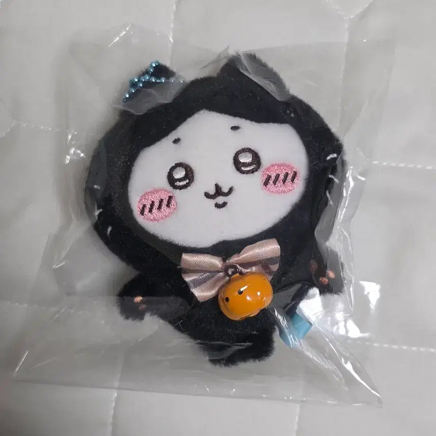 [BUNJANG] Chiikawa Hachware Halloween Plush / 하치와레 할로윈 인형