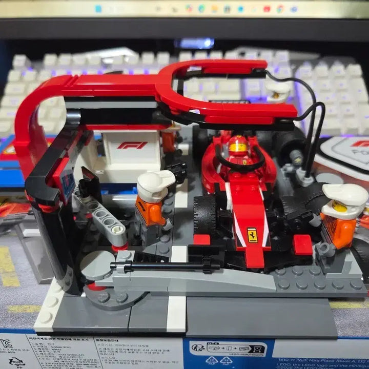 [BUNJANG] LEGO 60443 Ferrari Pit Stop and Crew Set / 60443F1 Ferrari 피트 스탑과 크루