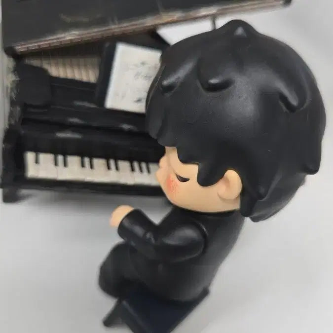 [BUNJANG] Pop Mart Hirono Pianist Blister / 팝마트 히로노 피아니스트 블리스터