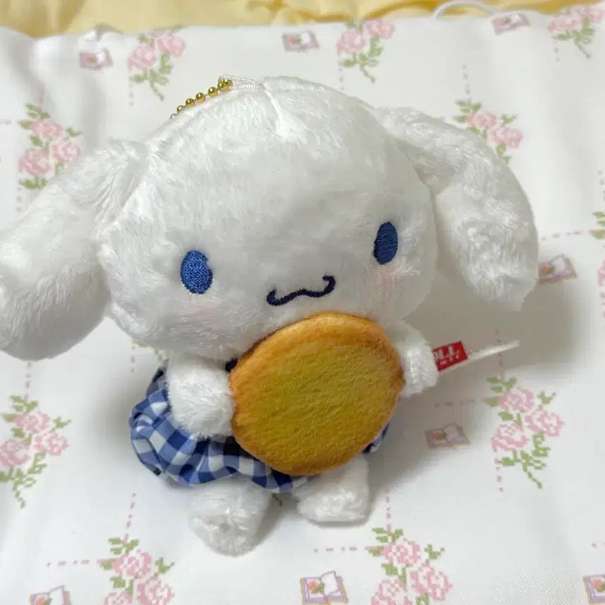 [BUNJANG] Sanrio Cinnamoroll Morinaga Collaboration Biscuit Mascot Plush / 산리오 시나모롤 모리나가 콜라보 비스킷 마스코트 인형