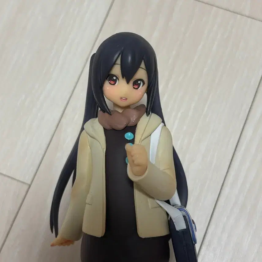 [BUNJANG] K-On! Azusa Nakano Winter Trip Ver. Figure / 케이온 아즈사 피규어 겨울수학여행