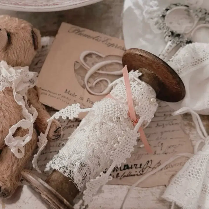 [BUNJANG] French Antique Bobbin with Lace and Pearl Pins / 프랑스 엔틱 보빈+레이스