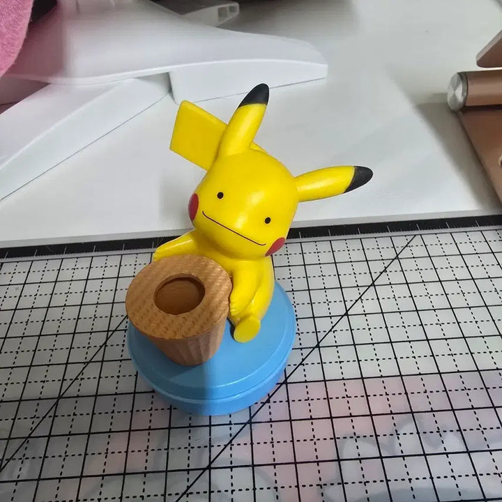 [BUNJANG] Pokemon Metamon Face Pikachu Figure with Stamp / cgv 메타몽 피카츄 피규어(도장)