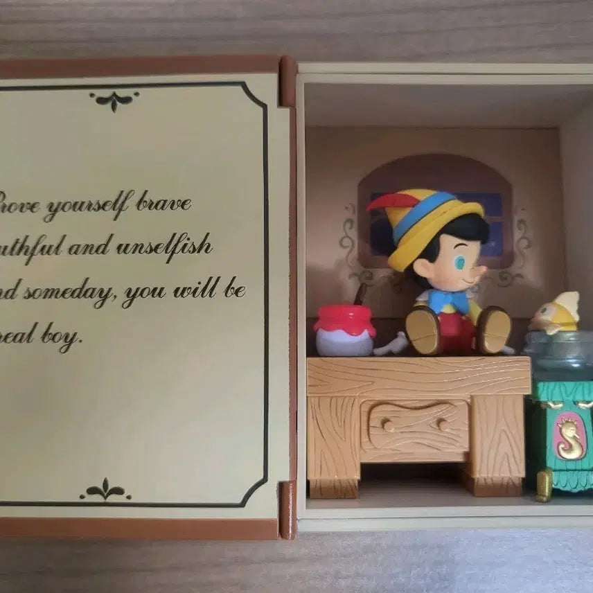 [BUNJANG] Pop Mart Pinocchio Figure / 피노키오 팝마트 피규어