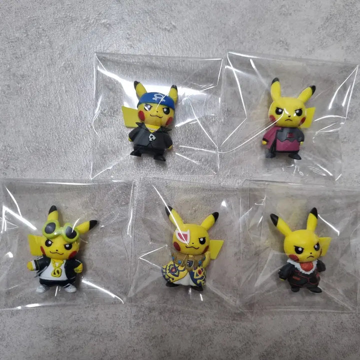 [BUNJANG] Pokemon Dankwon Play Pikachu Villainchu Bosschu Gacha Figure / 포켓몬 단원놀이 피카츄 악당츄 보스츄 가챠 팝니다