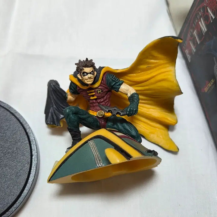 [BUNJANG] Kotobukiya Batman One Coin Figure Robin / 코토부키야 배트맨 원코인 피규어 로빈