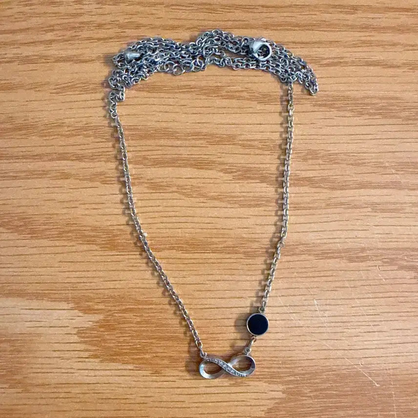 [BUNJANG] Jujutsu Kaisen Satoru Gojo &amp; Suguru Geto Infinity Pendant Necklace / 주술회전 고죠게토 목걸이 판매