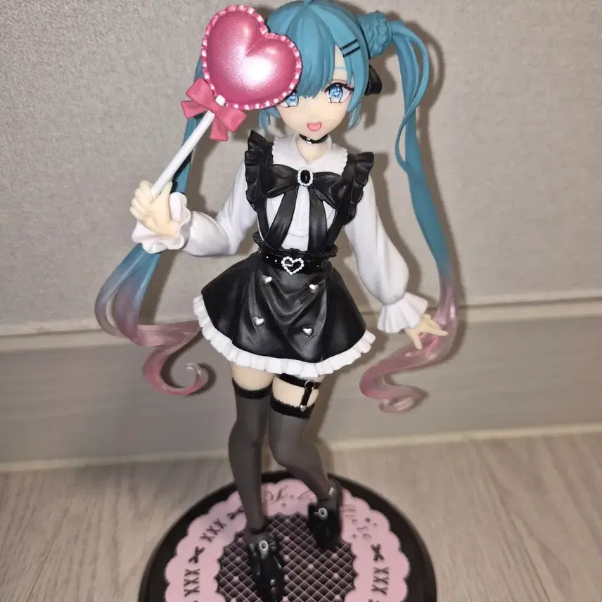 [BUNJANG] Taito Jujikai Miku Figure / 타이토 서브컬쳐 지뢰계 미쿠 피규어