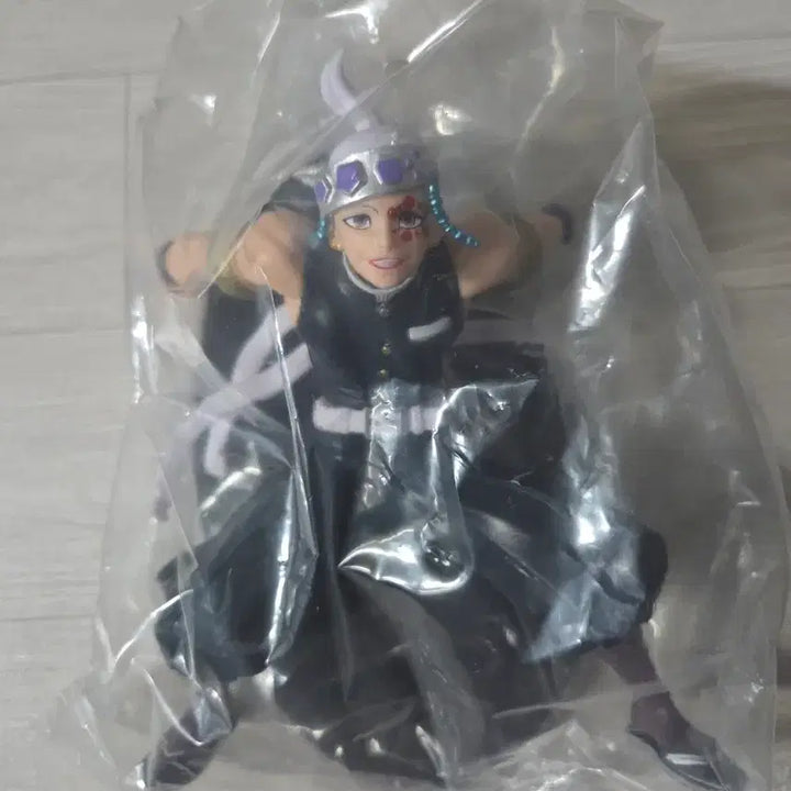 [BUNJANG] Demon Slayer Tengen Uzui Figure / 귀멸의 칼날 텐겐 피규어