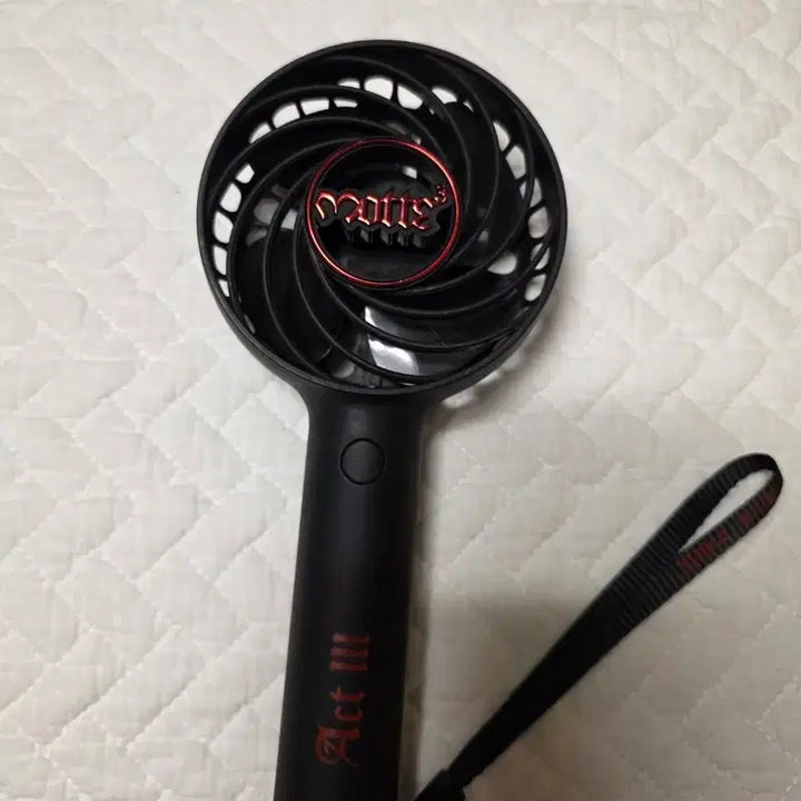 [BUNJANG] G-Dragon MOTTE Concert Goods Handheld Fan / 지드래곤 모태콘 굿즈 손풍기